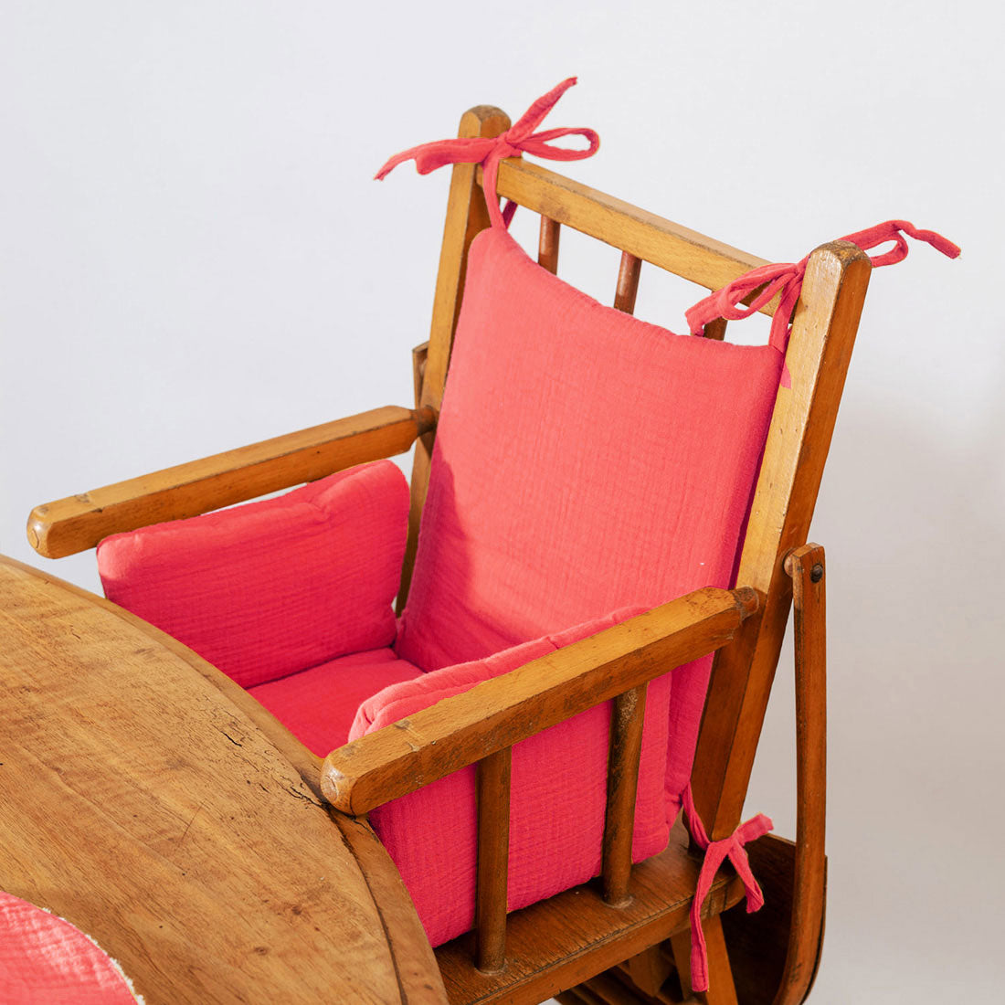 Cushion High Chair in Organic Cotton - Strawberry